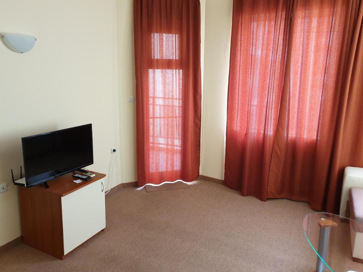 Family Hotel Diana Pomorie Luaran gambar