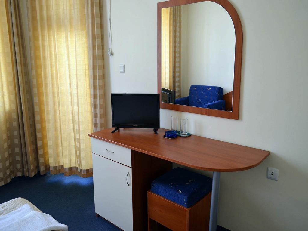 Family Hotel Diana Pomorie Luaran gambar
