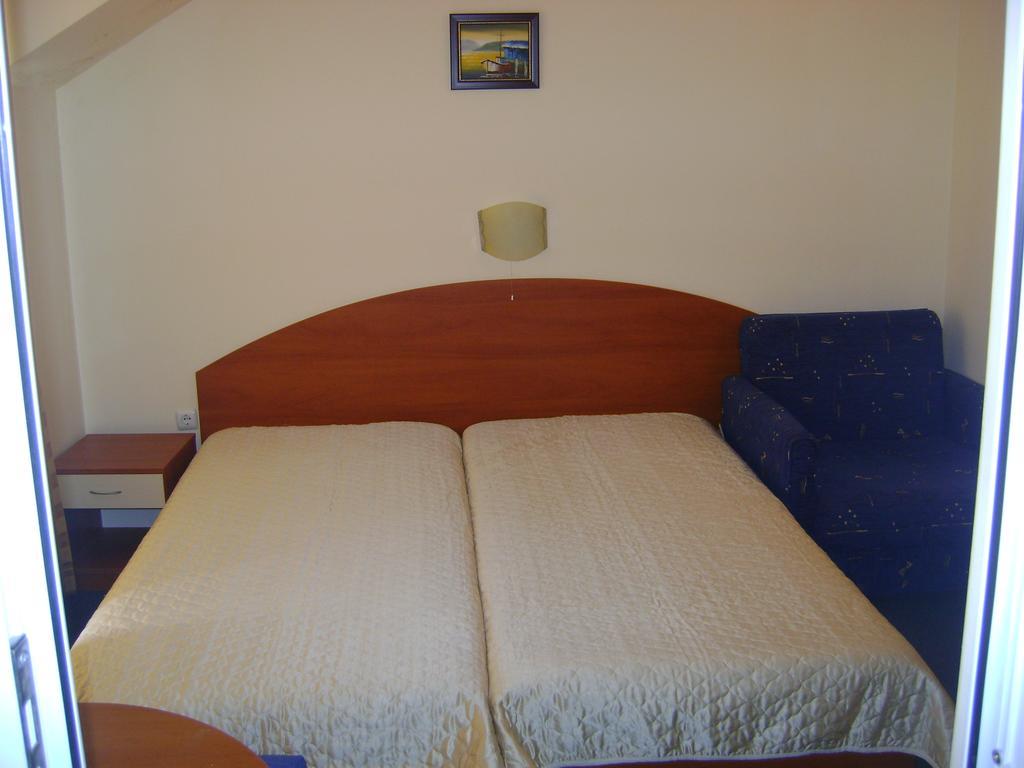 Family Hotel Diana Pomorie Luaran gambar
