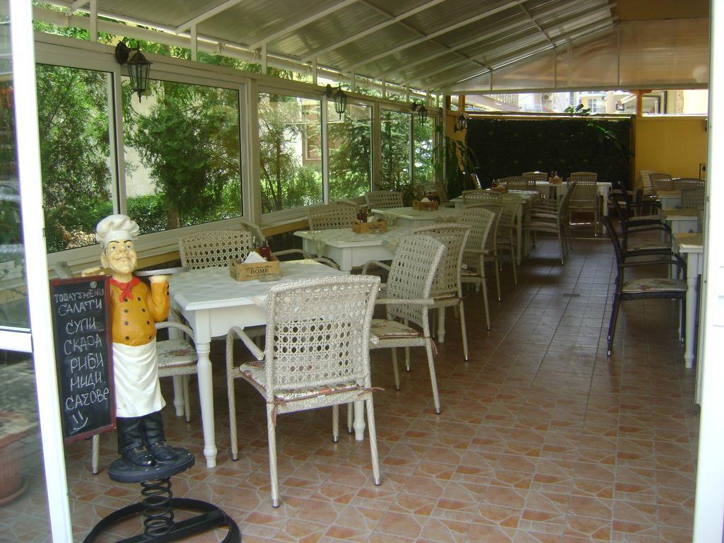 Family Hotel Diana Pomorie Luaran gambar