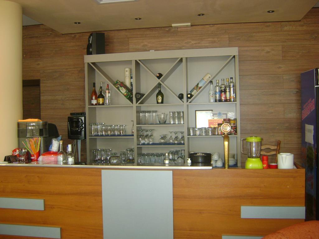 Family Hotel Diana Pomorie Luaran gambar