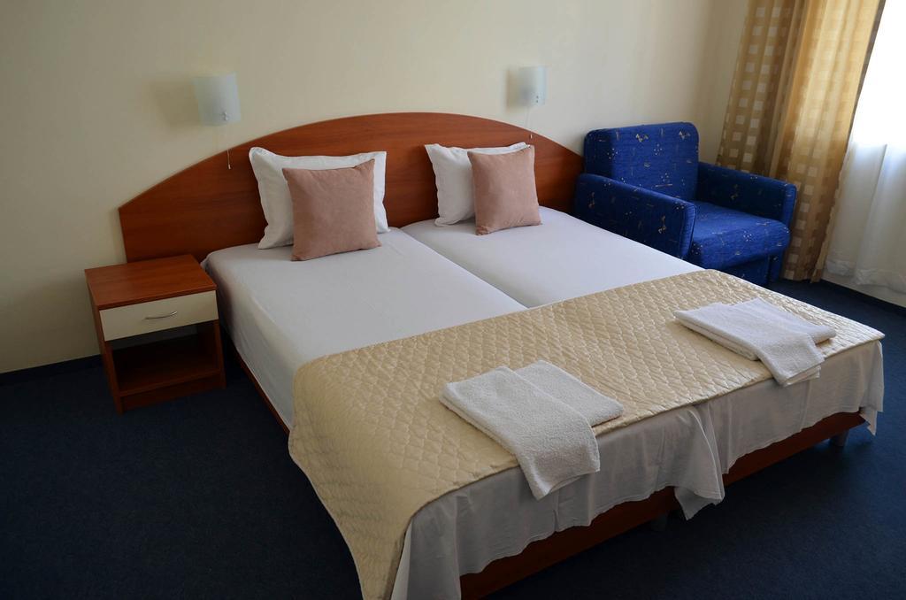 Family Hotel Diana Pomorie Luaran gambar