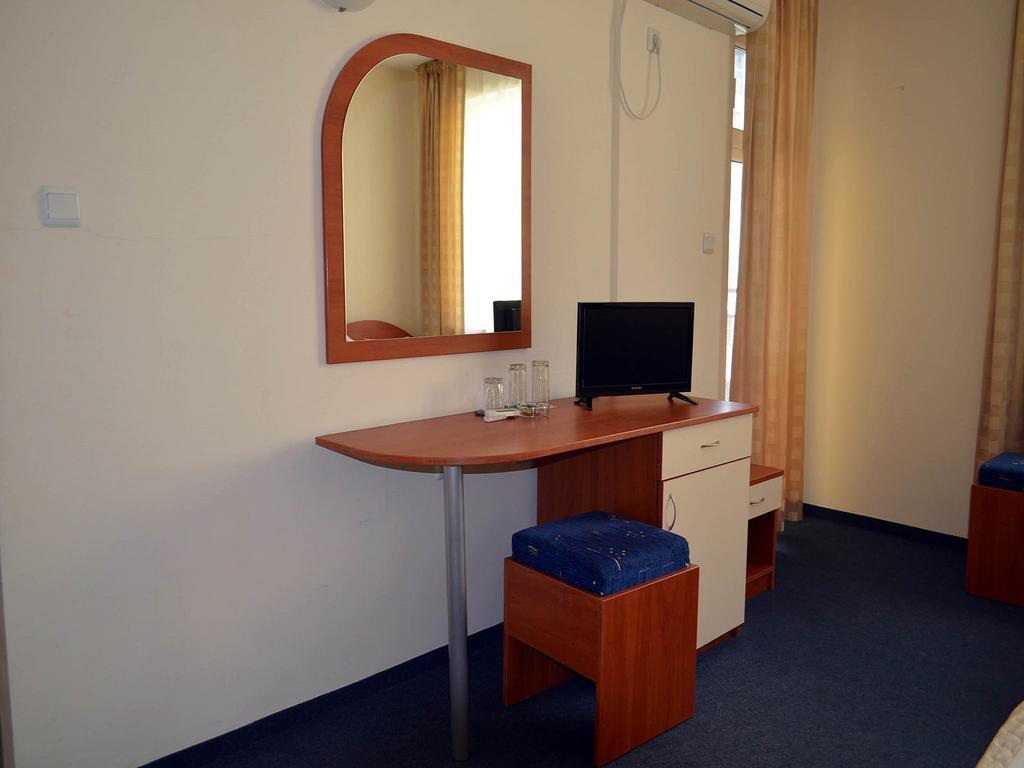 Family Hotel Diana Pomorie Luaran gambar