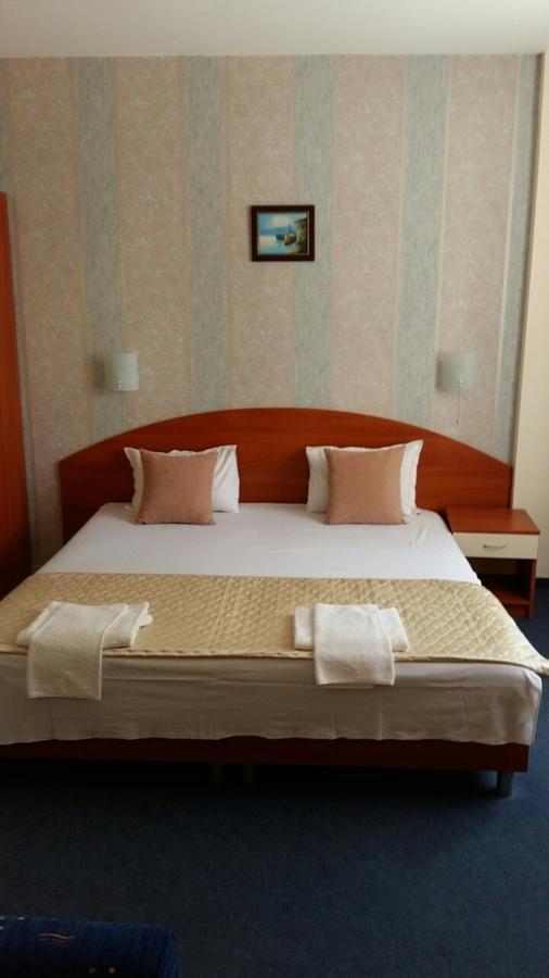 Family Hotel Diana Pomorie Luaran gambar